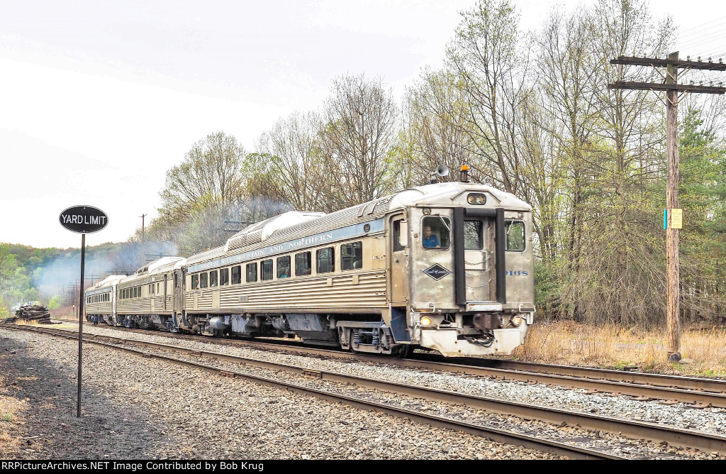 RBMN 9168 run by on the old Reading Company main line to Pottsville